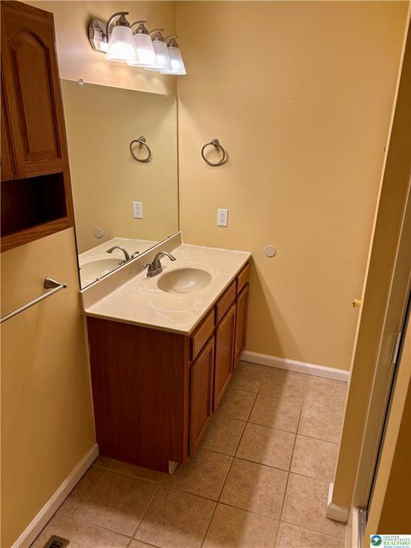Building Photo - 5551 Stonecroft Ln