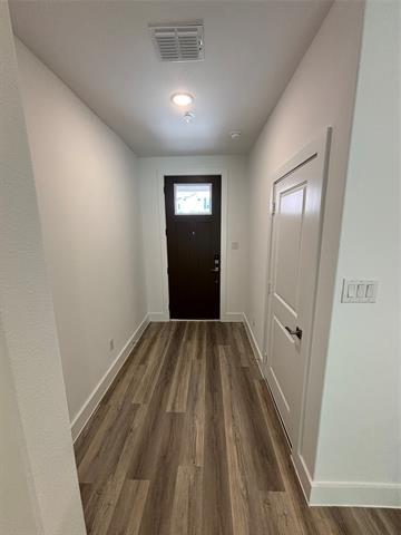 Building Photo - 1529 Creekside Dr
