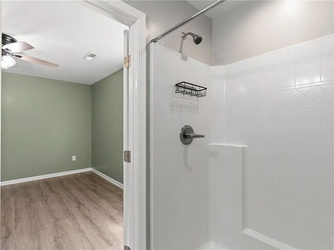 Building Photo - Beautiful 3 Bedroom Home in Country Setting