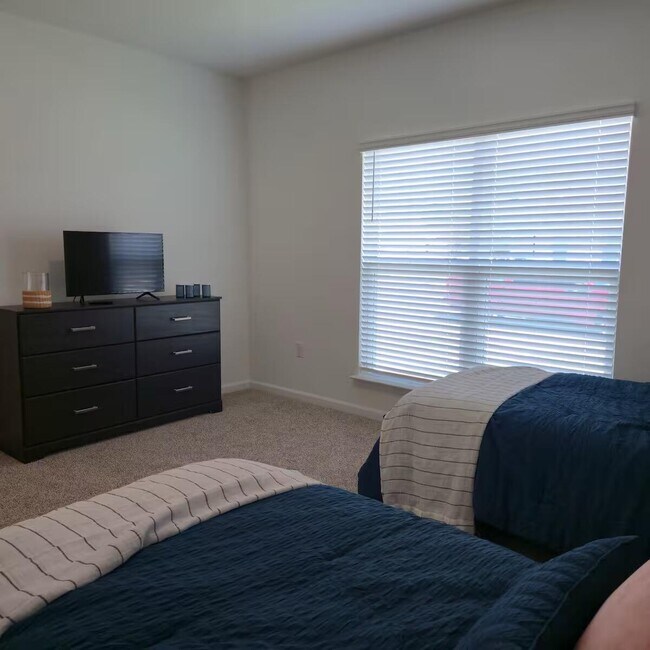 Building Photo - 42 Woodsorrel St