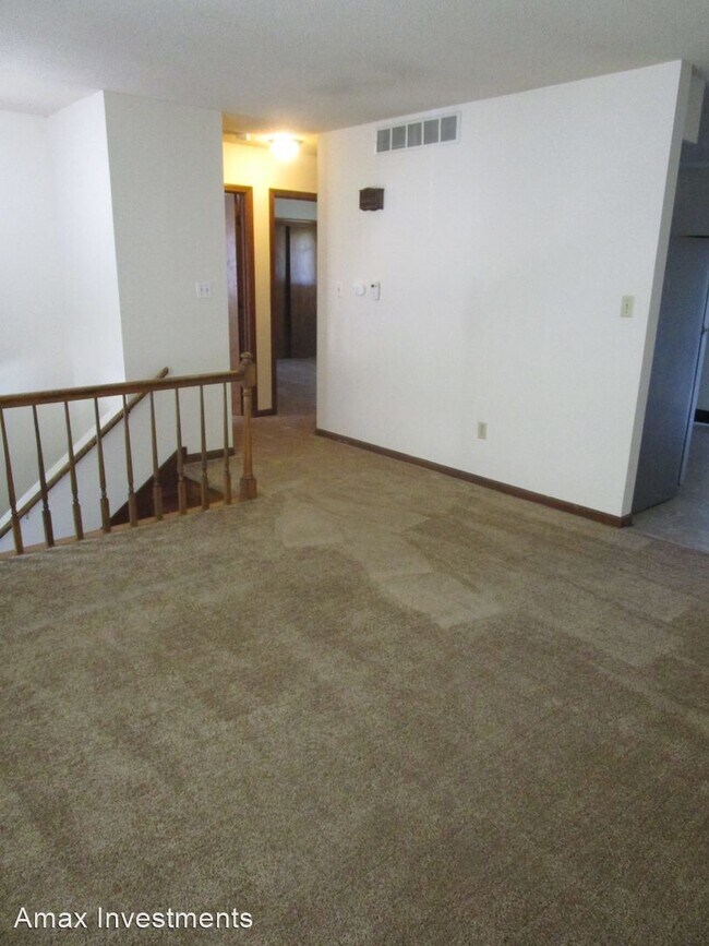 Building Photo - 1801-1803-1803 Garden Dr