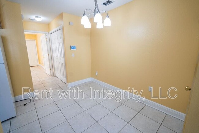 Building Photo - 3314 Sawtooth Dr