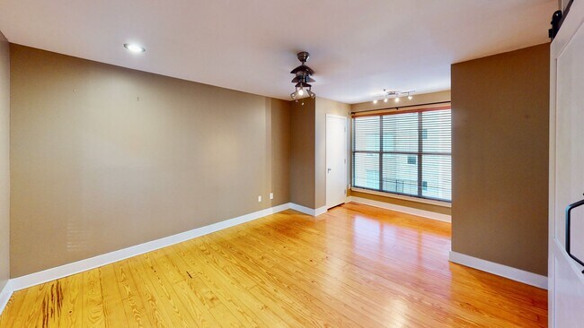 Building Photo - 2062 Atherton Heights Ln