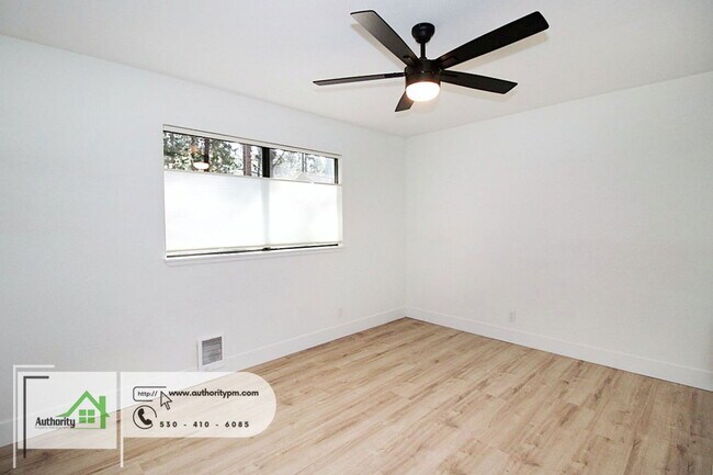 Building Photo - 30522 Sleepy Hollow Dr