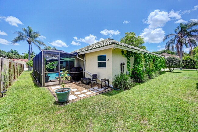 Building Photo - 6833 Bianchini Cir