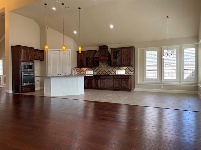 Building Photo - 8705 Verona Dr