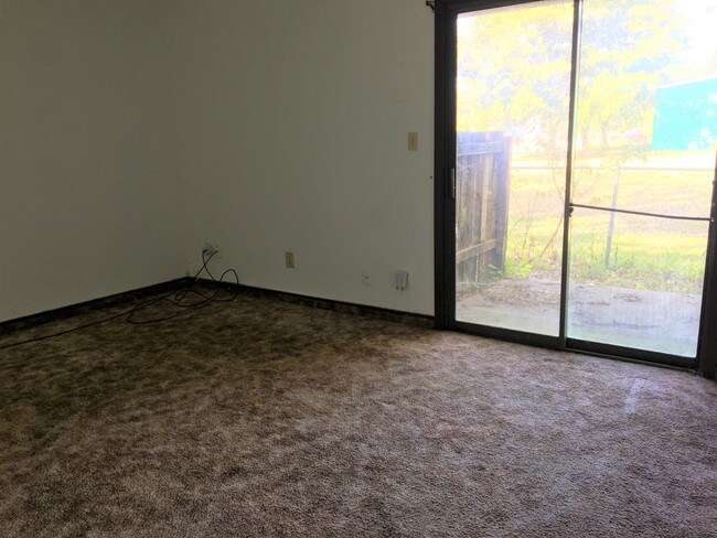 Building Photo - 3040 Bluestem