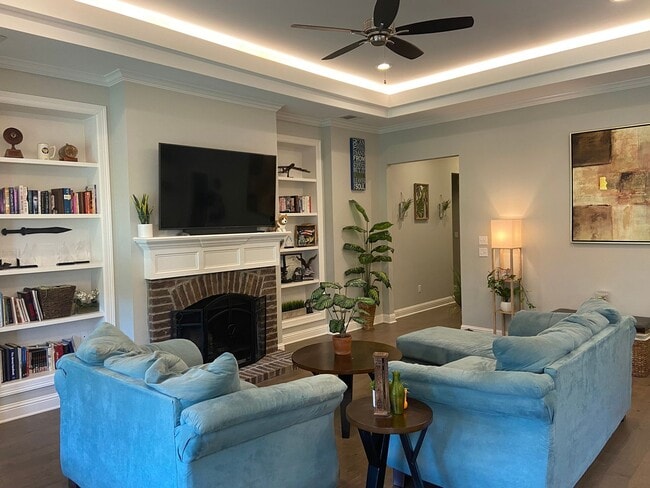 Building Photo - 166 Cullom Dr