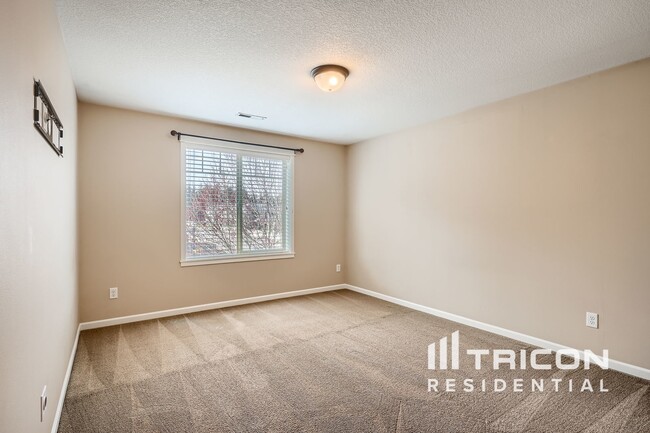 Building Photo - 9513 NE 161st Ave
