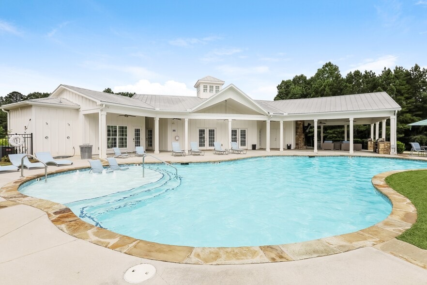 Building Photo - 239 Riley Cir