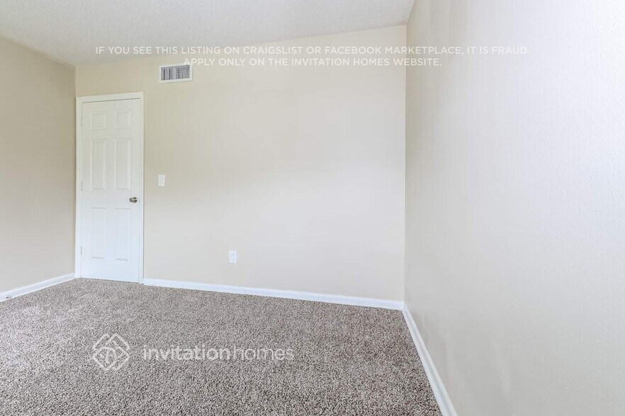 Building Photo - 3101 Sandspur Dr