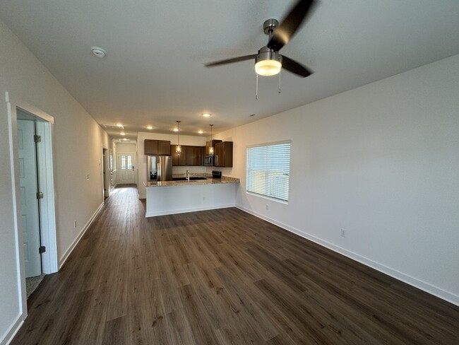 Building Photo - 73 Tall Sky Ln