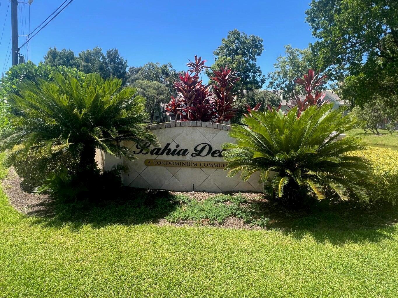 Building Photo - 1050 Crystal Way