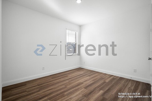 Building Photo - 2900 Long Slope Rd