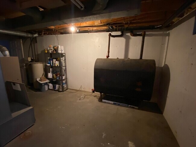 Building Photo - 55 Montague Rd