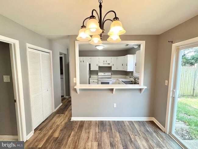 Building Photo - 814 Sledgehammer Dr