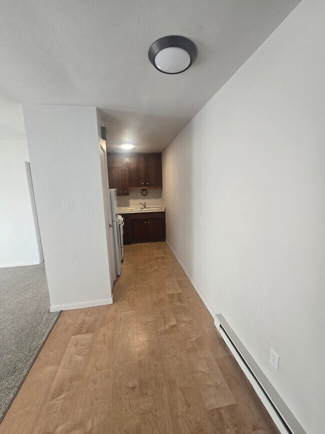 Building Photo - Kennedy