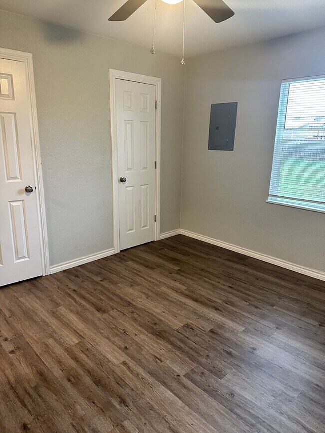 Building Photo - Great Home Located in the Lawton Heights Area! Pets Negotiable with Owner Approval!