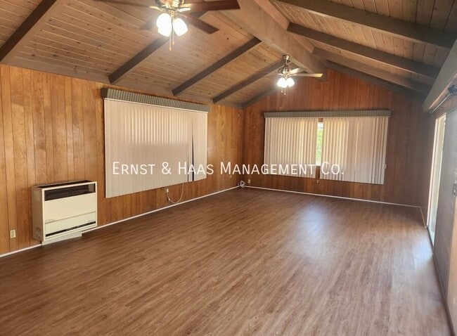 Building Photo - 1079 E Terrace Dr