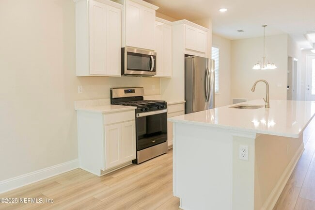 Building Photo - 71 Wambaw Dr