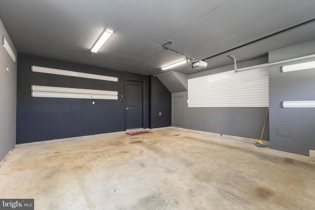 Building Photo - 12220 Montreat Pl