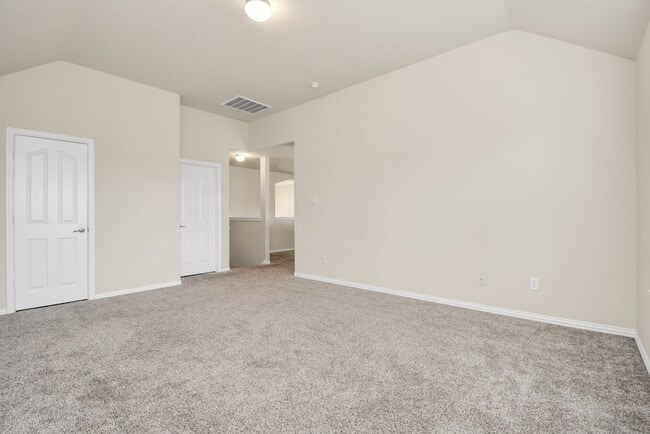 Building Photo - 2703 Lakecrest River Dr