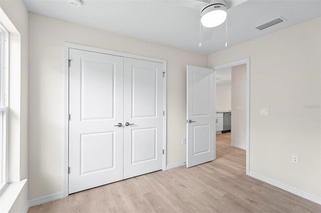 Building Photo - 28 Rainstone Ln