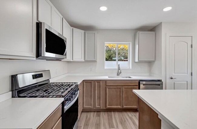 Building Photo - Beautiful 4-Bedroom Rental with Modern Upgrades and RV Parking!