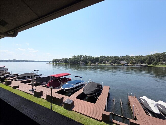Primary Photo - 801 River Rd