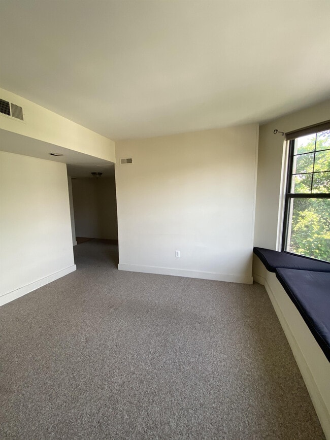 Building Photo - 1842 California St NW