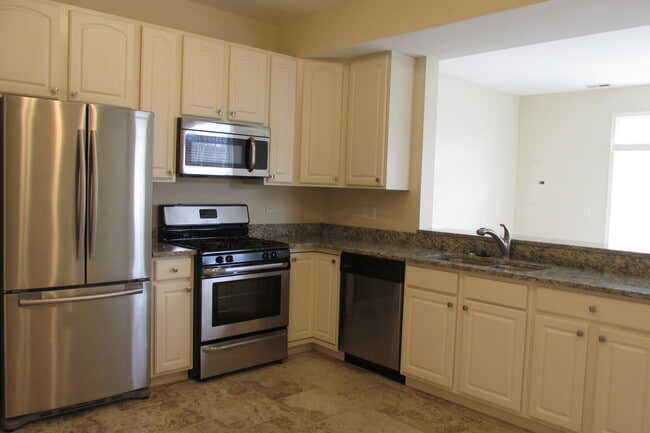 Building Photo - 2244 Flagstone Ln