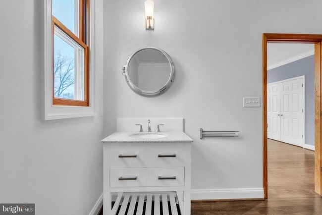 Building Photo - 6415 Bradley Blvd