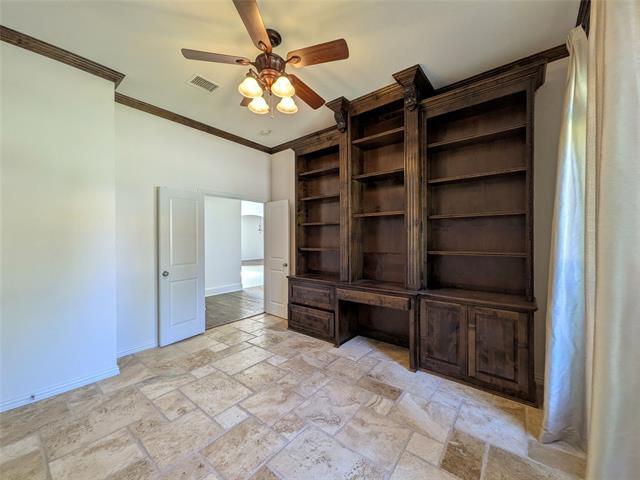 Building Photo - 1121 Waterford Way