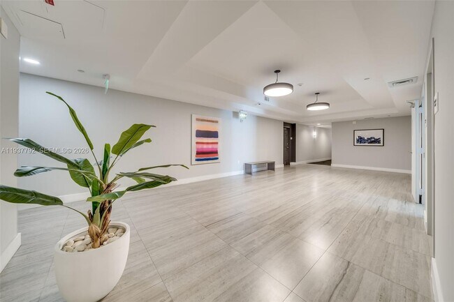 Building Photo - 140 S Dixie Hwy