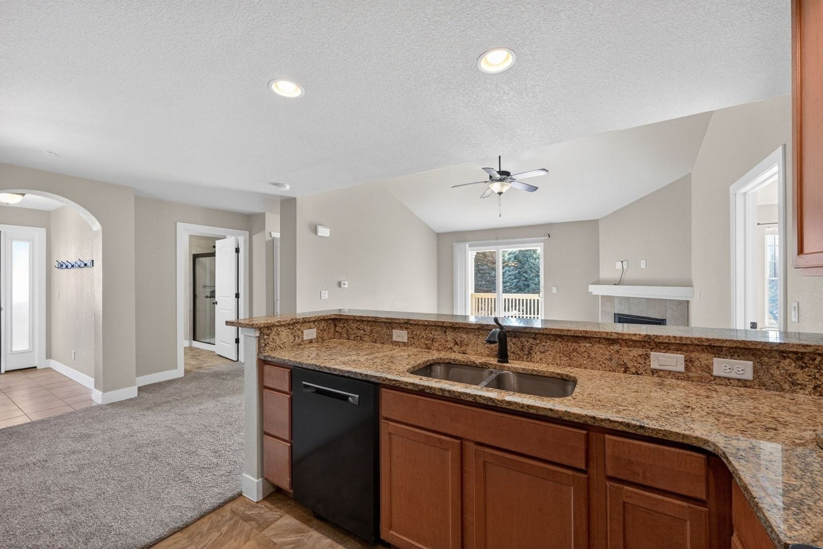 Building Photo - 4955 Hahns Peak Dr