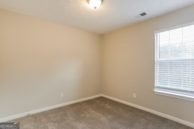 Building Photo - 78 Nellie Brook Dr SW