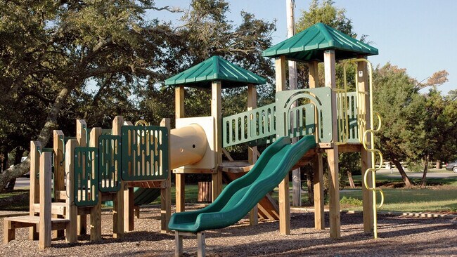 Building Photo - 127 Marsh Lake Dr