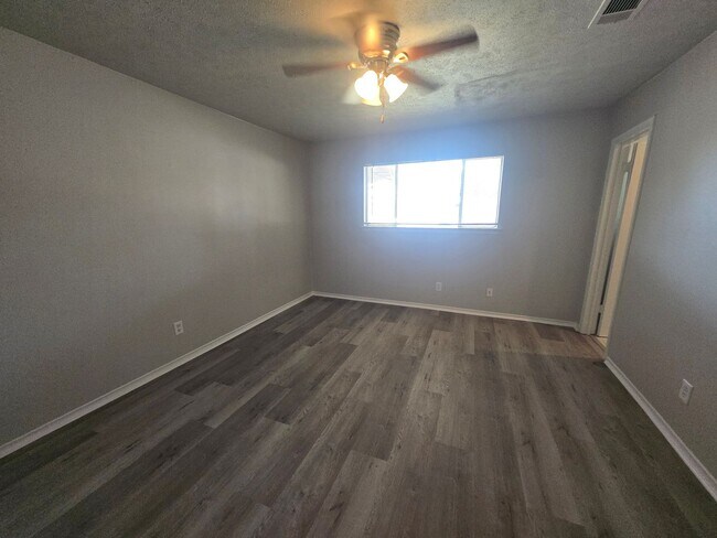 Building Photo - 13439 Blossomheath Ln