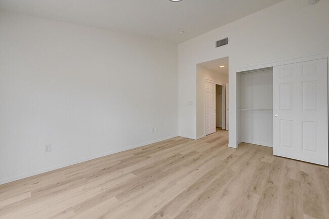 Building Photo - 2613 Breakers Creek Dr