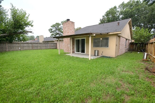 Building Photo - 2331 Stillmeadow Dr