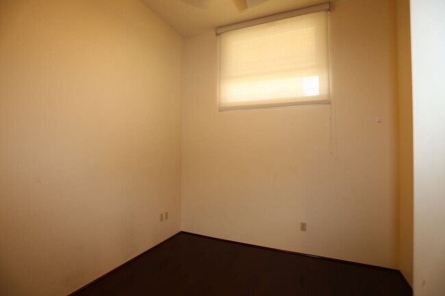 Building Photo - Loft at Waikiki - 2 Bdrm/2 Bath/2 Prkg - $...