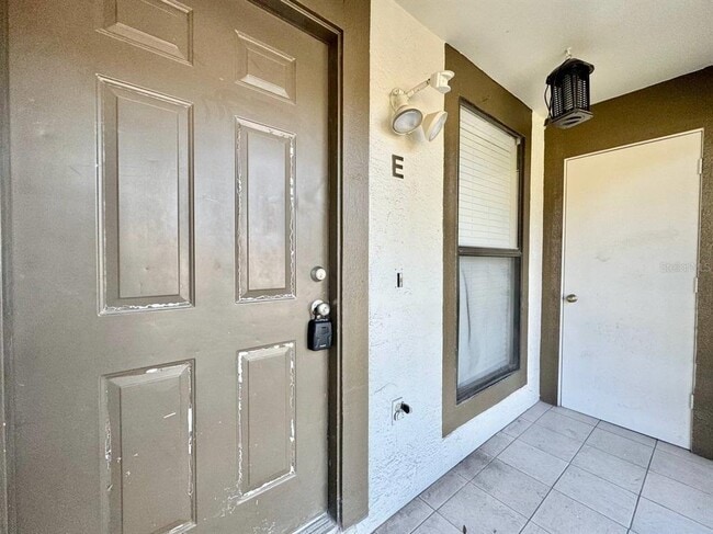 Building Photo - 2145 Corbin Pl