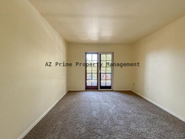 Building Photo - 7402 E Carefree Dr