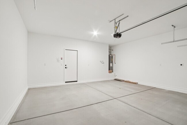 Building Photo - LaSenda