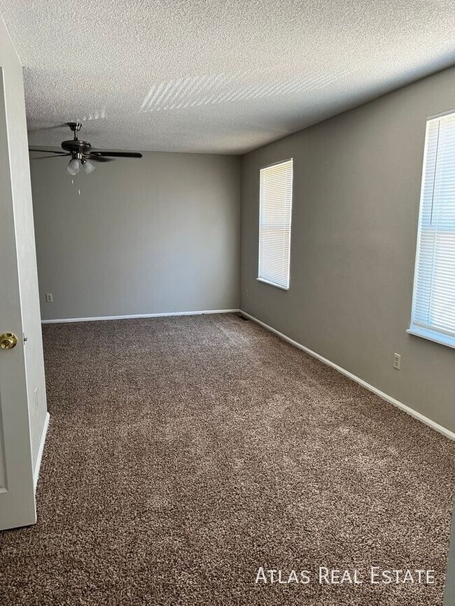 Building Photo - 5361 S Truckee Ct