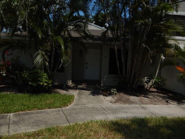 Building Photo - 1416 SW 50th St