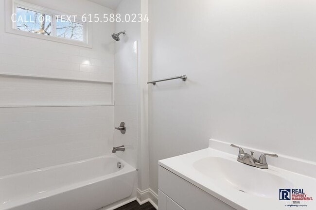 Building Photo - 307 W 13th St