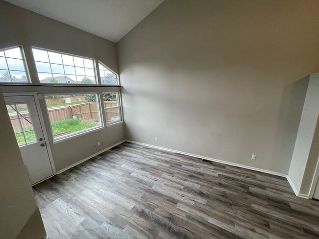 Building Photo - Move-In Ready Highlands Ranch Gem – Recently Updated 3 Bed/3 Bath