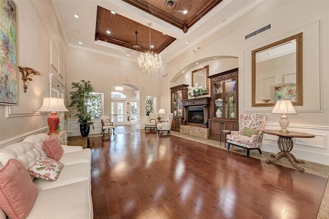 Building Photo - 6606 Pineview Terrace