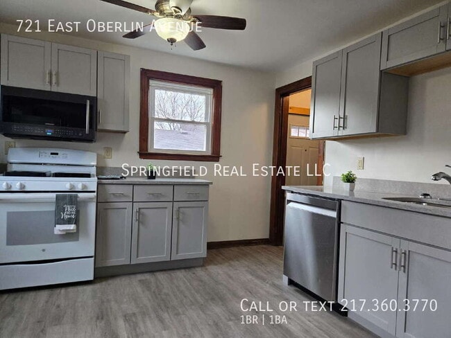 Building Photo - 721 E Oberlin Ave